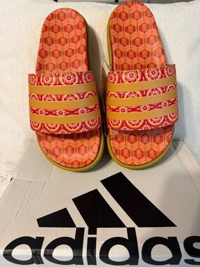 Brand new! adidas x Farm Rio Adilette Platform Slides Sandals Women’s Size 8